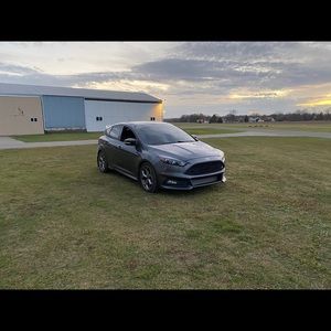 Meet your Posher, Collin